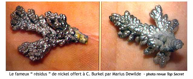 Alguns pedaços de metal que Dewilde supostamente encontrou no local, e que foram guardados por ele até sua morte. (Click para ampliar)