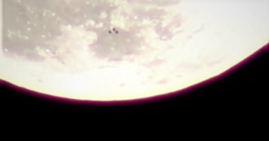 Caravana de Ovnis é vista na Lua