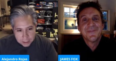 James Fox, em entrevista/live ao jornalista Alexandro Rojas, alimentou rumor sobre potenciais novas revelações na Ufologia (Foto: reprodução)